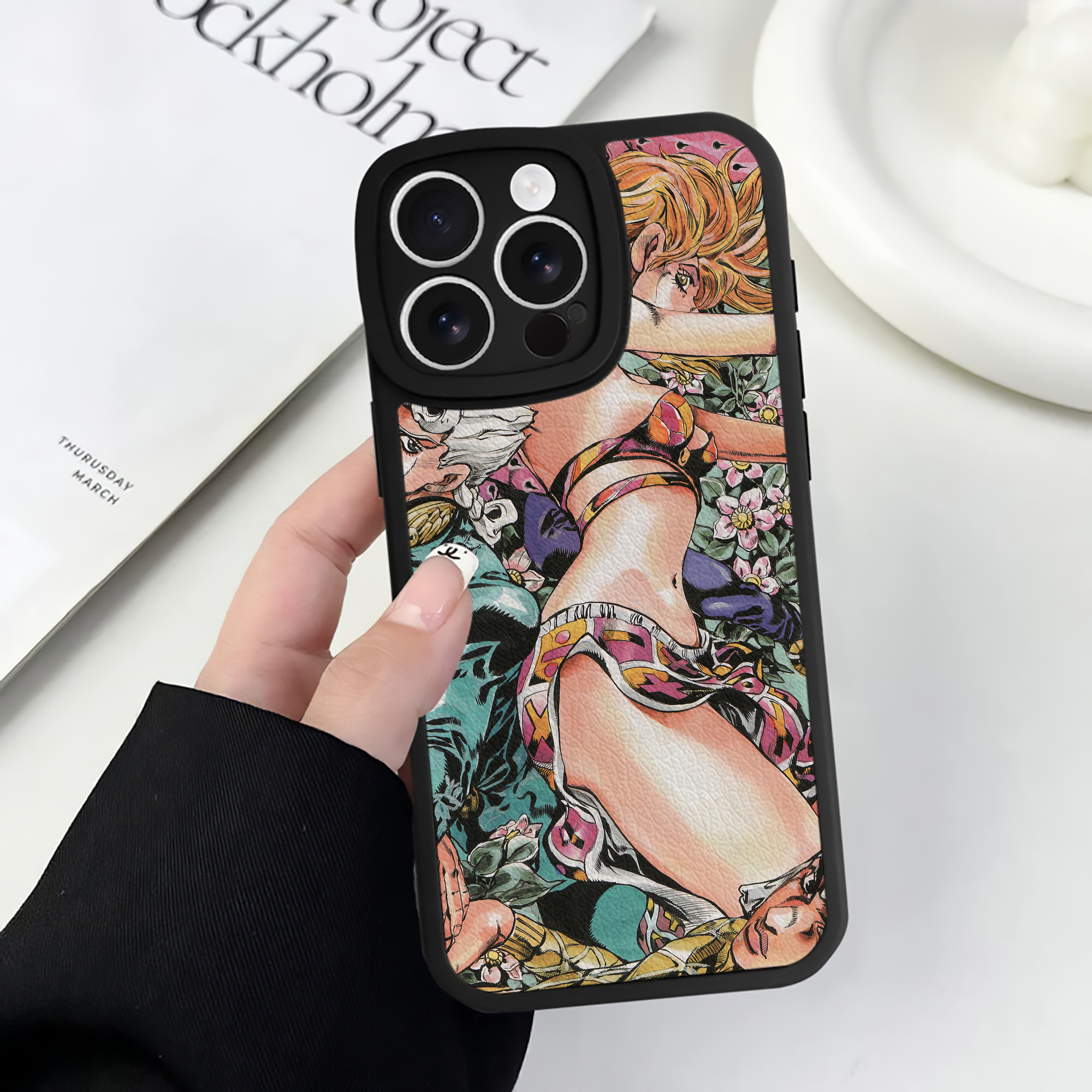 （画像用） ジョジョの奇妙な冒険 JoJo's Bizarre Adventure 【iPhone 16シリーズ対応】シリコンスマホケース（レザー調） 材質：シリコン
